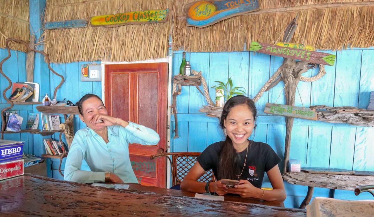 Firefly Guesthouse Prek Svay Village Exteriör bild