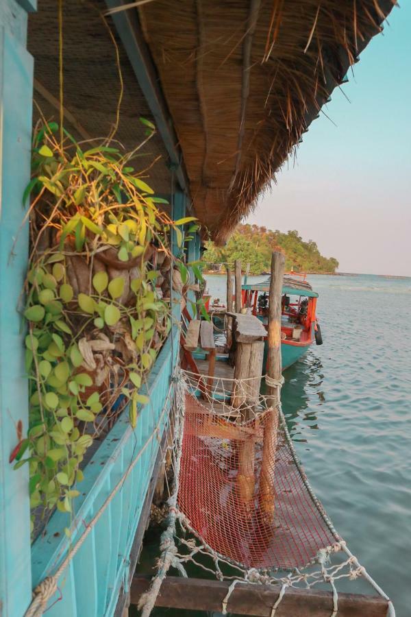 Firefly Guesthouse Prek Svay Village Exteriör bild